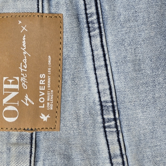 One Teaspoon Women's Blue Denim Shorts Size US 0 NWT - Picture 5 of 8